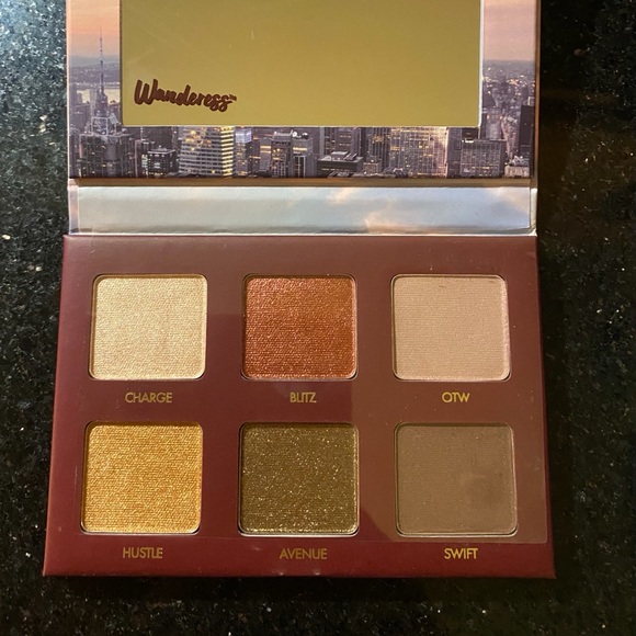 Wander Beauty Wandress Russ Eye Shadow Pallet - Picture 2 of 3